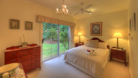 Chalets Lumineux - Holiday Cairns 0