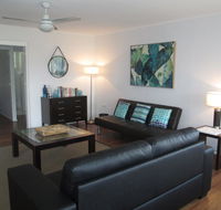 Charming Beach House - Holiday Cairns