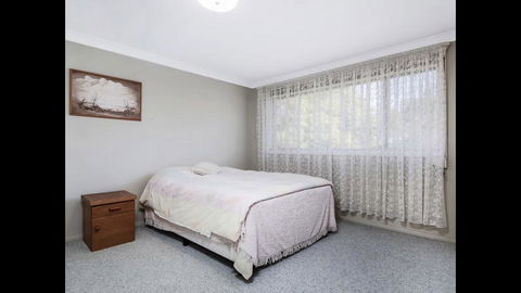 Charming Home In Sydney - Holiday Cairns 1