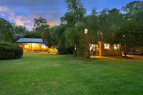 Chez Vous Villas Pokolbin - Holiday Cairns 2