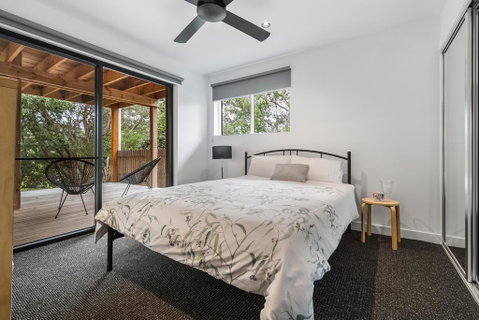 Chic Beach Studio - Holiday Cairns 3