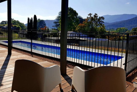 Christina's Luxury Retreat - Holiday Cairns 2
