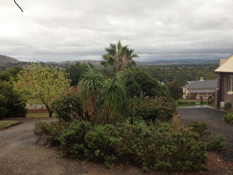 Church House B&B Gundagai - Holiday Cairns 3