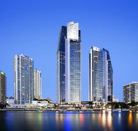 Circle On Cavill Sky Home- Holidays Gold Coast - Holiday Cairns