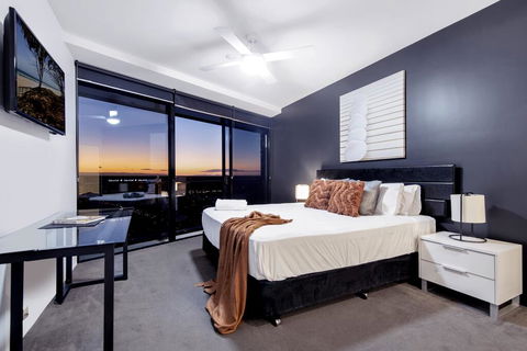 Circle Private Residences - Holiday Cairns 3
