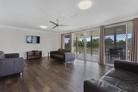Cityville Luxury Apartments And Motel - Holiday Cairns 3