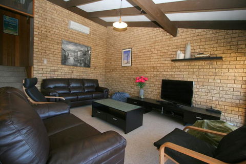 Clearview 2/8 Bogong Street - Holiday Cairns 0