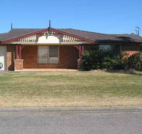 Close to Tea Gardens Waterfront - Holiday Cairns