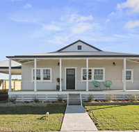 Cloverdale Cottage - Holiday Cairns