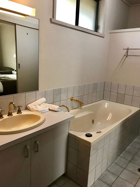 CluBarham River Motel - Holiday Cairns 3