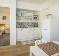 Clyde Studio 53 Mollymook - Holiday Cairns