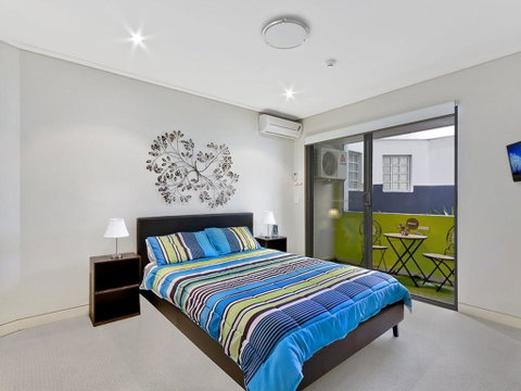Coast Luxury Apartment 3 - Holiday Cairns 2