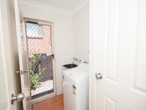 Coastal Cottage - Holiday Cairns 2