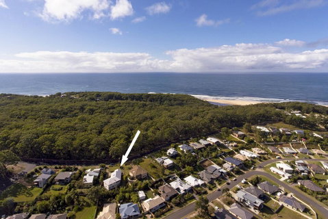 Coastal Retreat - Holiday Cairns 3