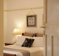 Cobb  Co Court Boutique Hotel - Holiday Cairns