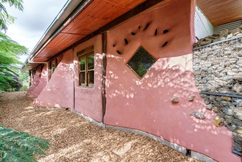 Cobhearthome - Holiday Cairns 0