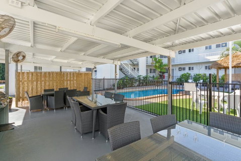 Cocos Holiday Apartments - Holiday Cairns 0