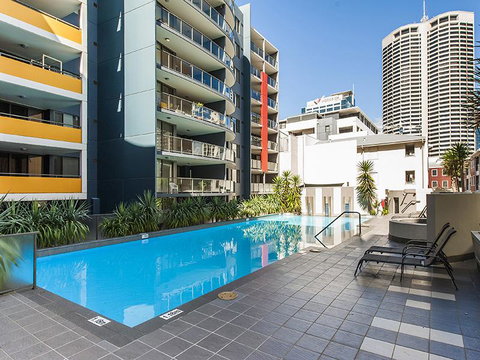 Code Apartment - Holiday Cairns 0