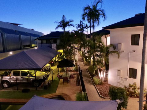 Coffee House Apartment Motel - Holiday Cairns 2