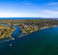 COLMER HOUSE at Dunbogan - Holiday Cairns