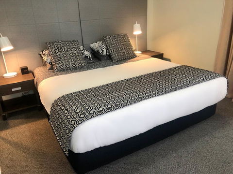 Comfy CBD Home In The Heart Of The City - Holiday Cairns 2