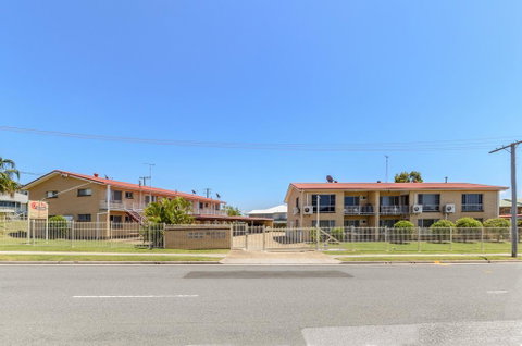 Como Apartments Gladstone - Holiday Cairns 1