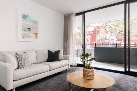 Contemporary Apartment In Newcastle CBD - Holiday Cairns 0