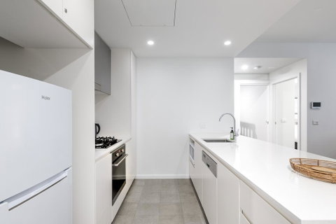 Contemporary Apartment In Newcastle CBD - Holiday Cairns 1