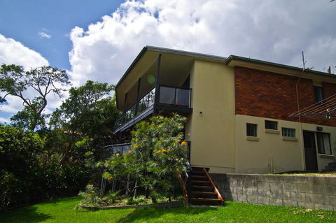 Cooinda, 17 Dulconghi Street - Holiday Cairns 1