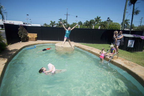 Cool Palms Motel - Holiday Cairns 2