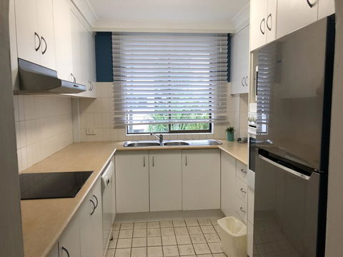 Copacabana Apartments - Holiday Cairns 1