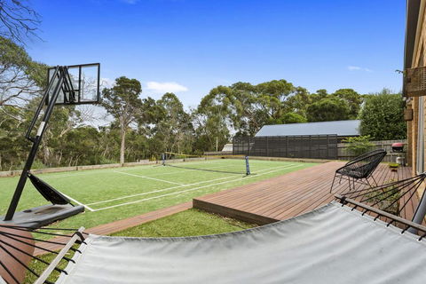 CORYMBIA - MOUNT MARTHA - Holiday Cairns 3