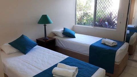 Costa Royale Trinity Beach - Holiday Cairns 2