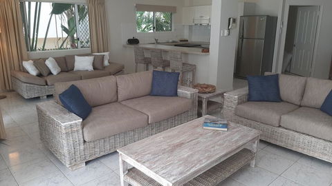 Costa Royale Trinity Beach - Holiday Cairns 3