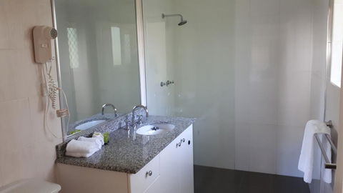 Costa Royale Trinity Beach - Holiday Cairns 1