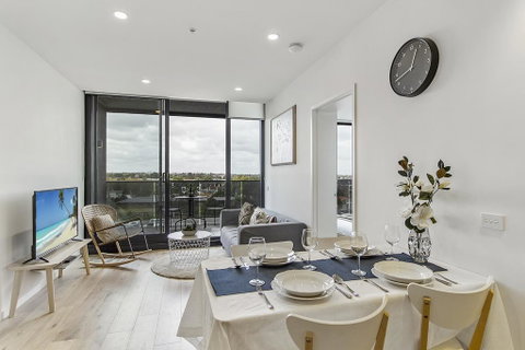 Cosy Apartment Walking Distance From Everything - Holiday Cairns 0
