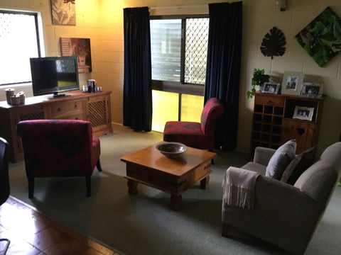 Cosy Bed And Breakfast - Holiday Cairns 3