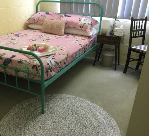Cosy Bed And Breakfast - Holiday Cairns 1