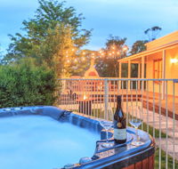 Country House Retreat - Holiday Cairns
