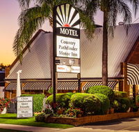Country Pathfinder Motor Inn - Holiday Cairns