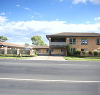 Cousins Motor Inn - Holiday Cairns