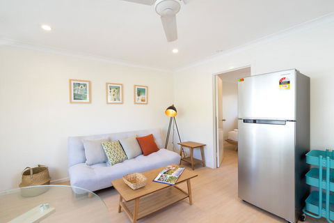 Cozy 1 Bedroom Apartment Minutes From The Beach - Holiday Cairns 1