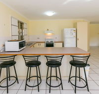 Cozy Family Holiday House - Holiday Cairns