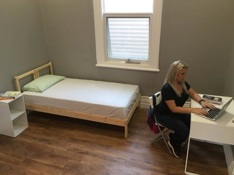 Cozzystay Accommodation - Holiday Cairns 2