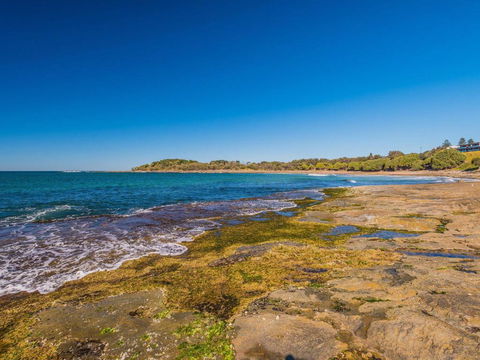 Craigmore On The Beach Unit 13 - Views Views - Holiday Cairns 1