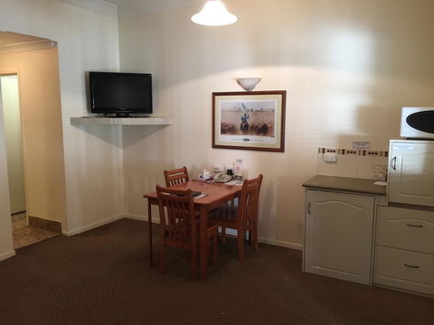 Criterion Motel Rockhampton - Holiday Cairns 2