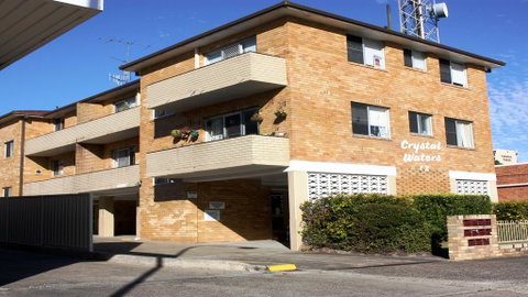 Crystal Waters 6 - CBD Location - Holiday Cairns 1