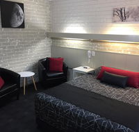 Culcairn Motor Inn - Holiday Cairns