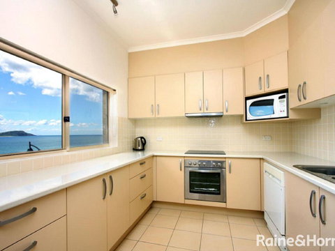 Cumbernauld #25 - 25/12 Terrigal Esp, Terrigal - Holiday Cairns 1