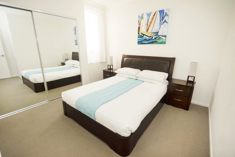 Curtis Central Apartments - Holiday Cairns 1